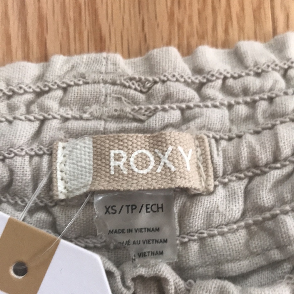 New! Roxy XS tan linen /cotton pants. - Picture 3 of 10